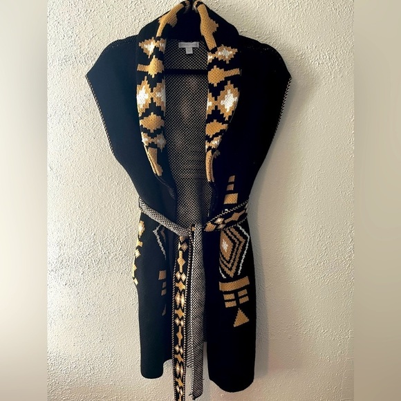 New York & Company Aztec Print Cardigan! - Picture 1 of 6